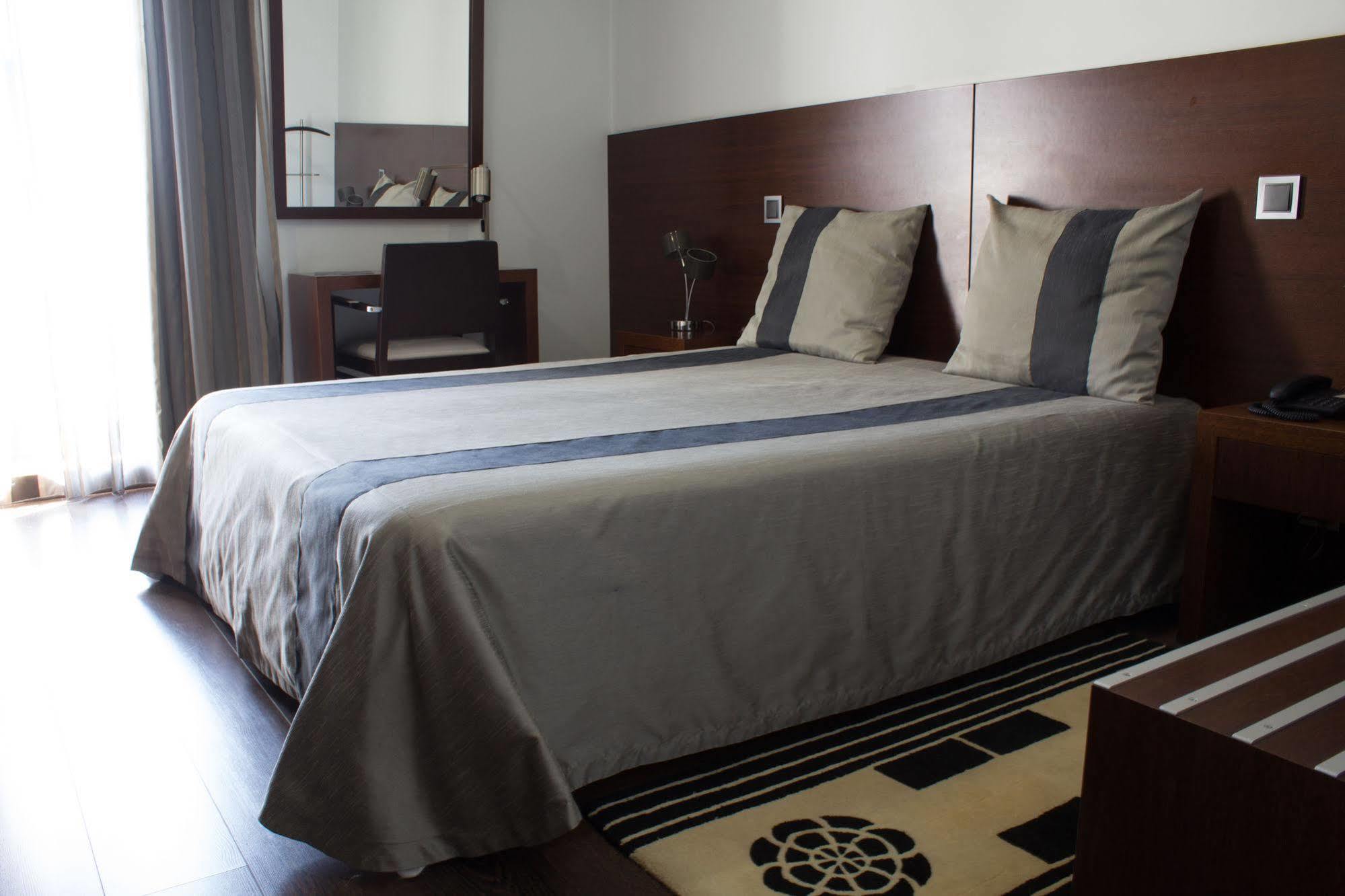 Hotel Portas De Santa Rita إيرميسندي المظهر الخارجي الصورة